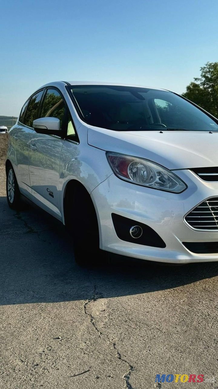 2012' Ford C-MAX photo #2