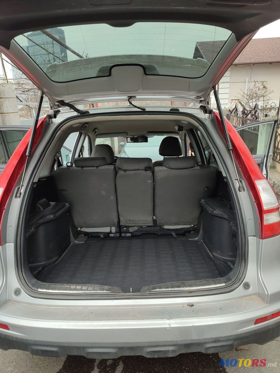 2010' Honda CR-V photo #5