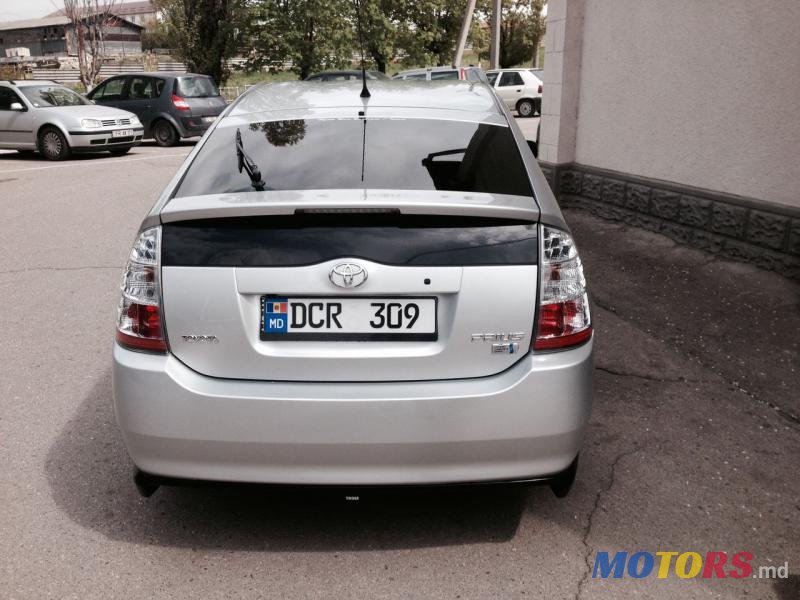 2006' Toyota Prius photo #2