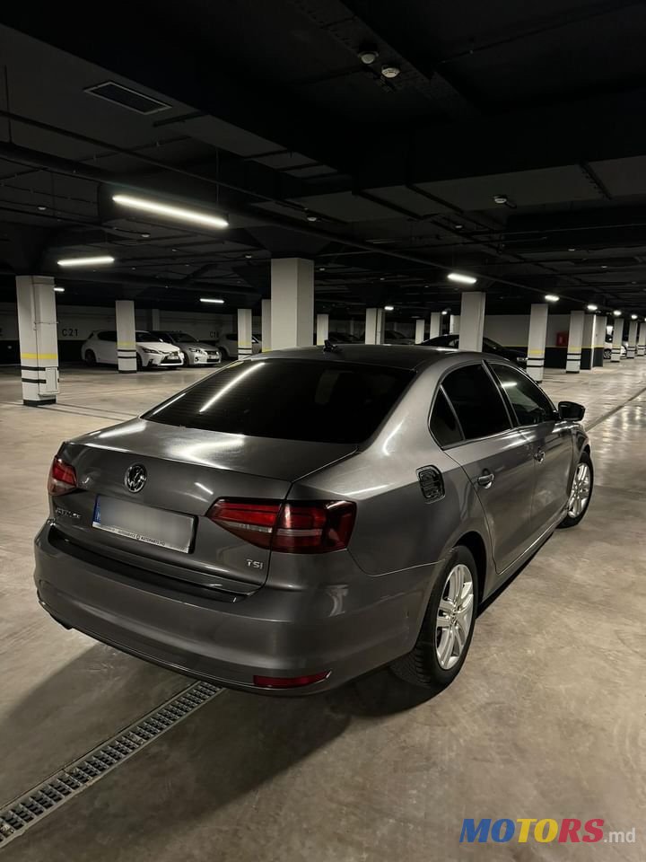2015' Volkswagen Jetta photo #5