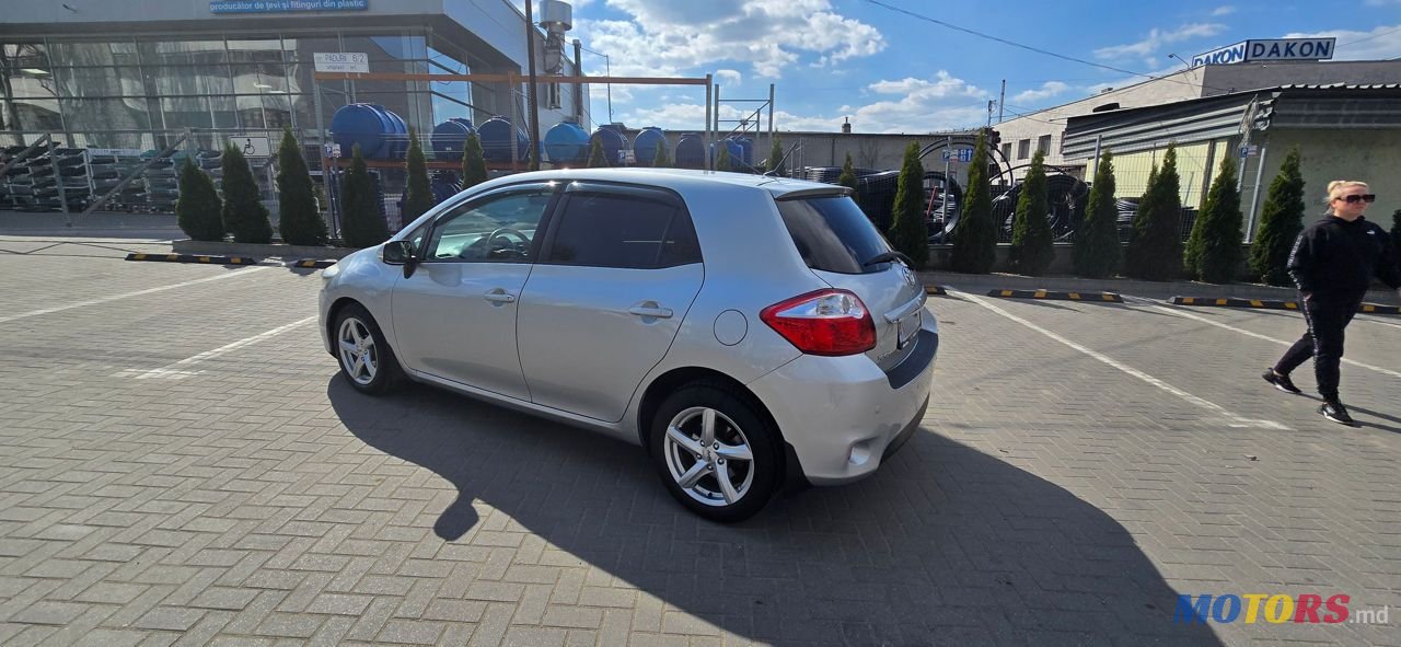 2010' Toyota Auris photo #5