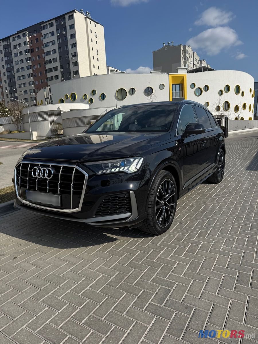 2020' Audi Q7 photo #1