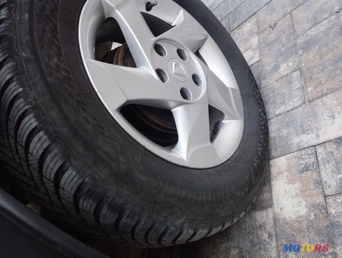 2013' Dacia Duster photo #5