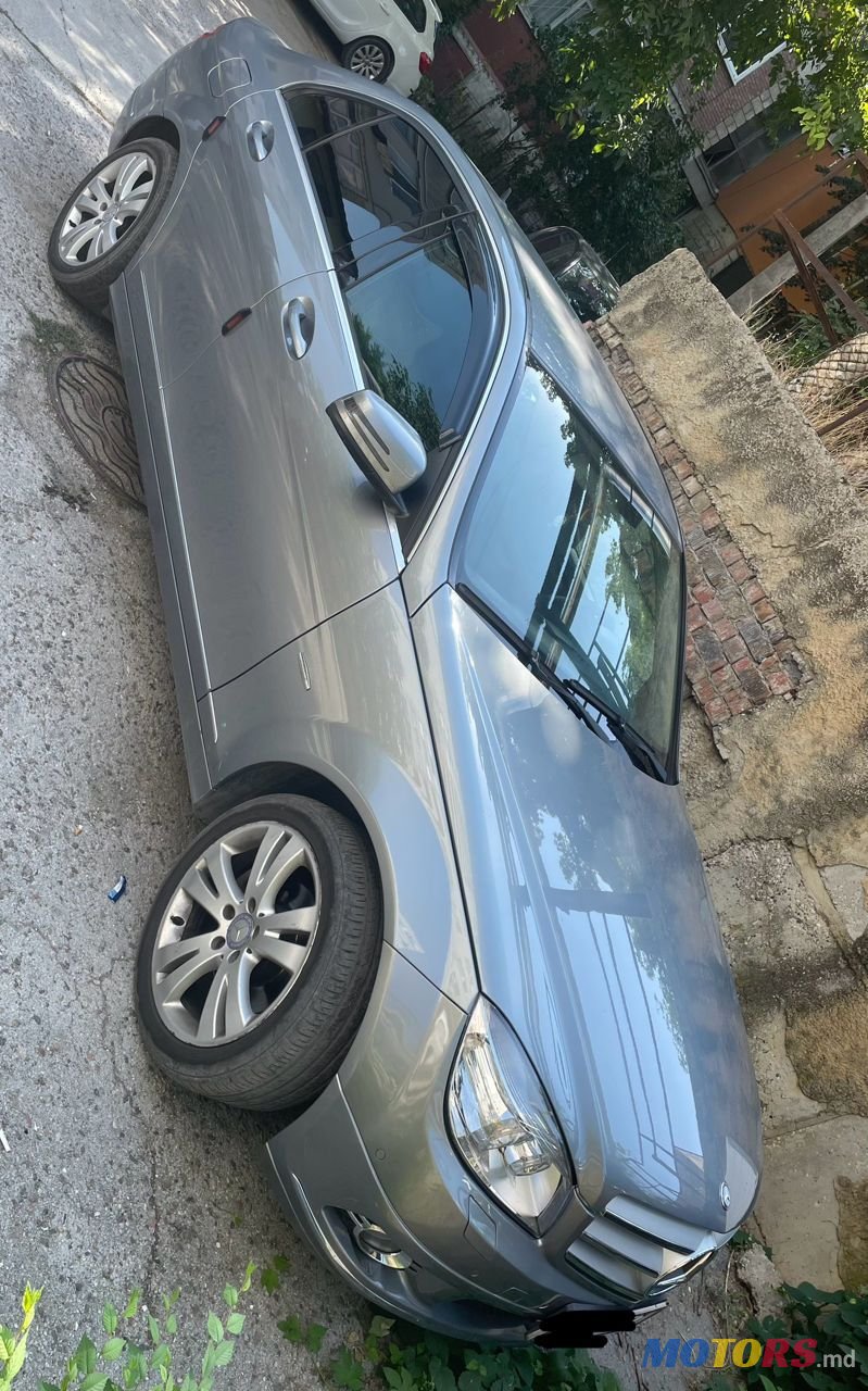 2008' Mercedes-Benz C-Class photo #2