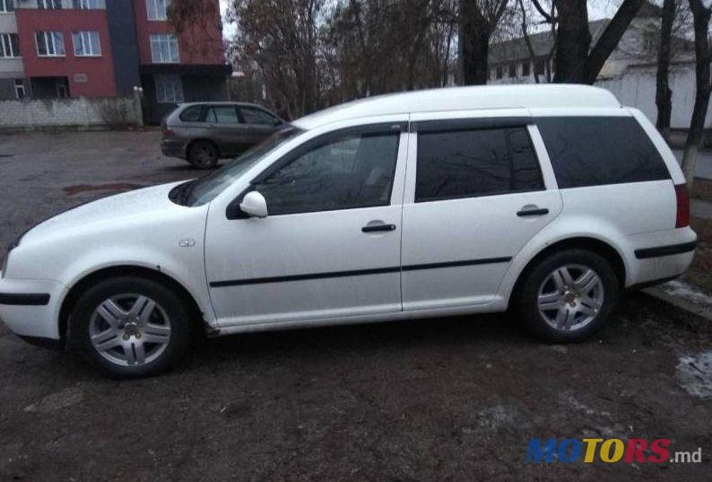 2003' Volkswagen Golf photo #1