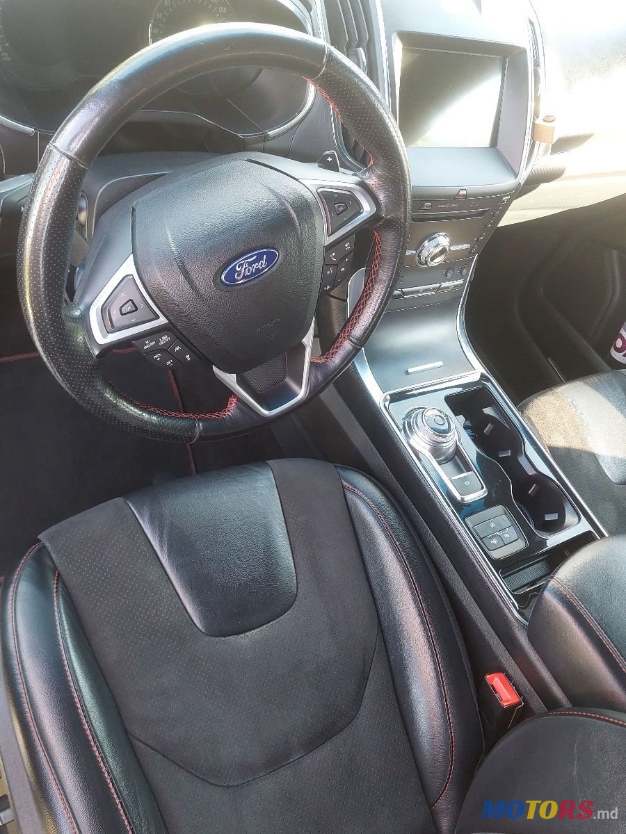 2019' Ford Edge photo #5