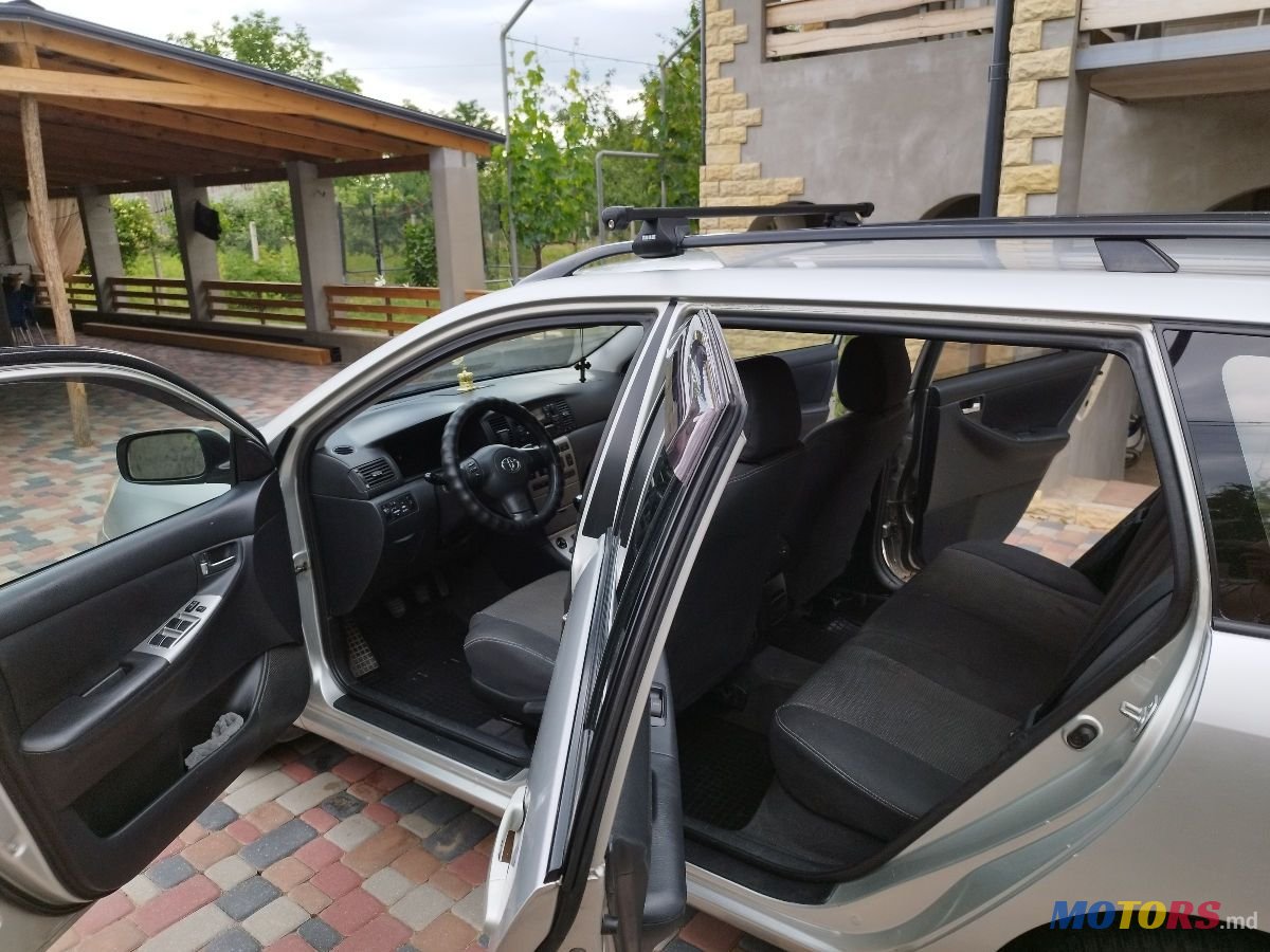 2005' Toyota Corolla photo #3