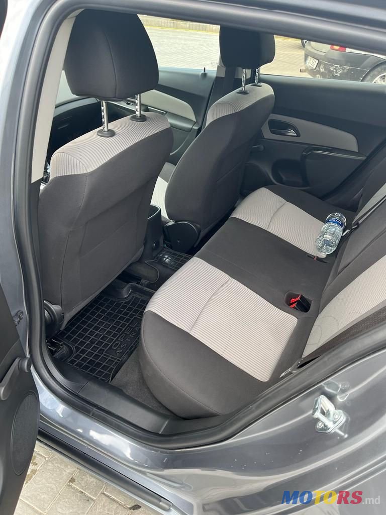 2014' Chevrolet Cruze photo #6