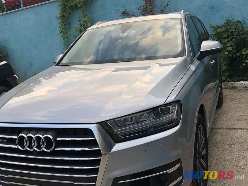 2015' Audi Q7 photo #2