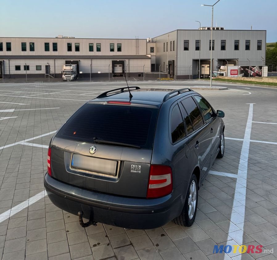 2006' Skoda Fabia photo #2