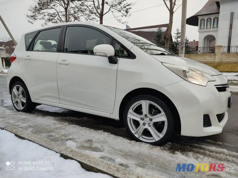 2011' Toyota Verso-S photo #1