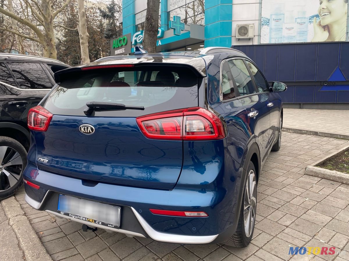 2017' Kia Niro photo #2