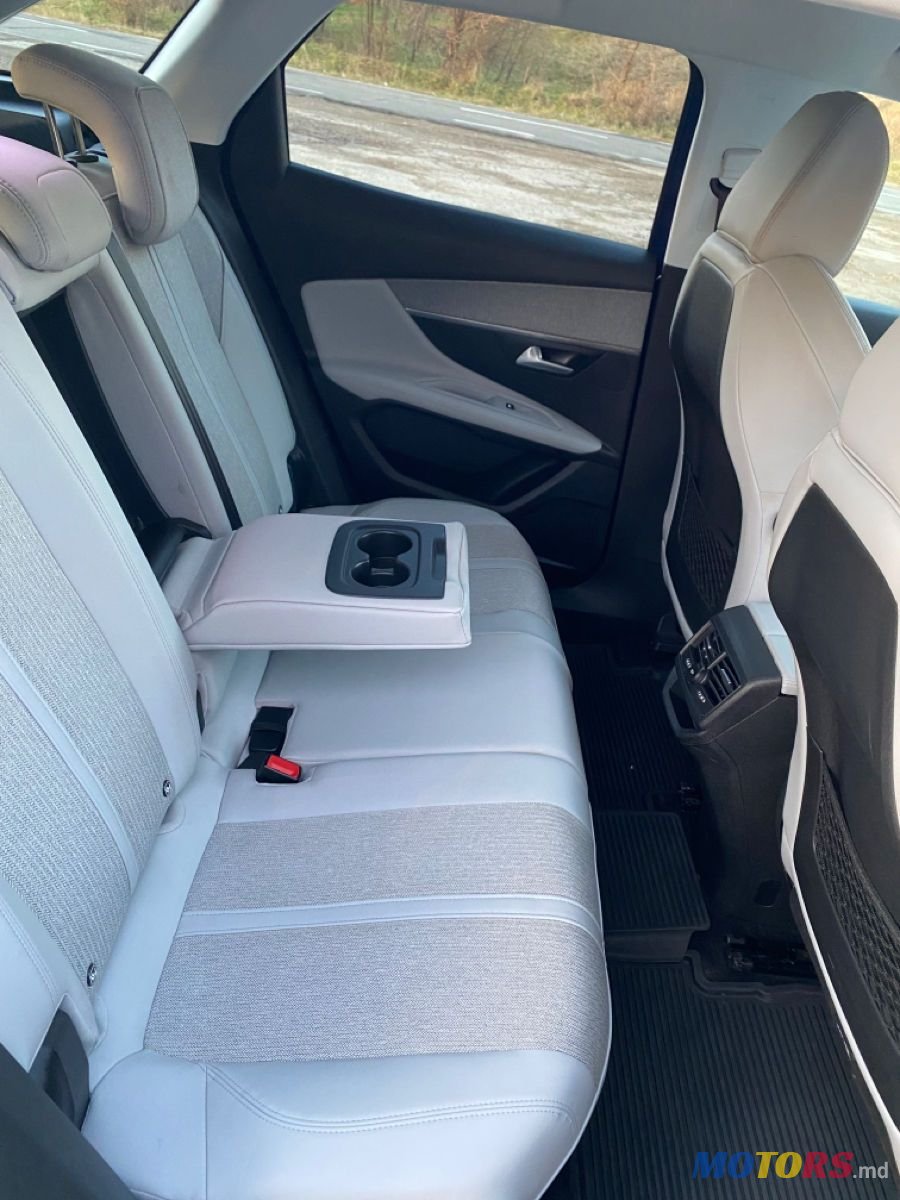 2018' Peugeot 3008 photo #5
