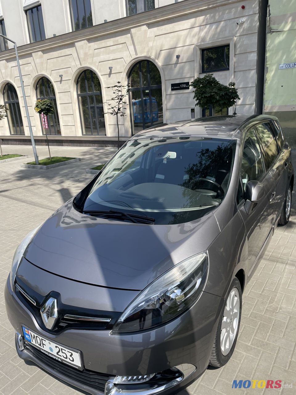 2015' Renault Grand Scenic photo #1