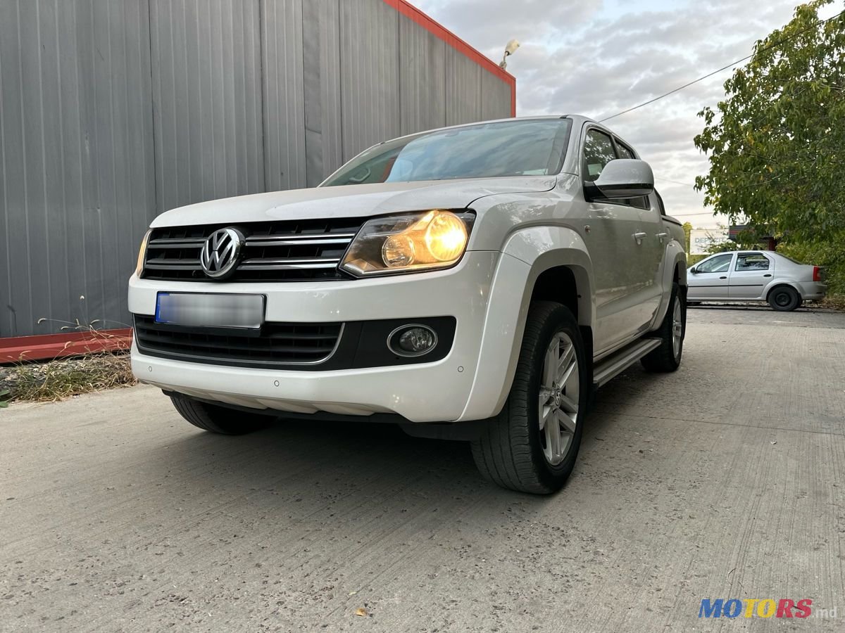 2014' Volkswagen Amarok photo #3
