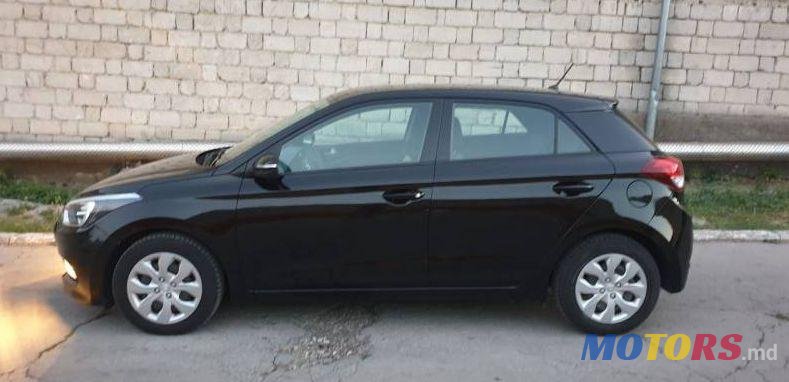 2017' Hyundai i20 photo #1