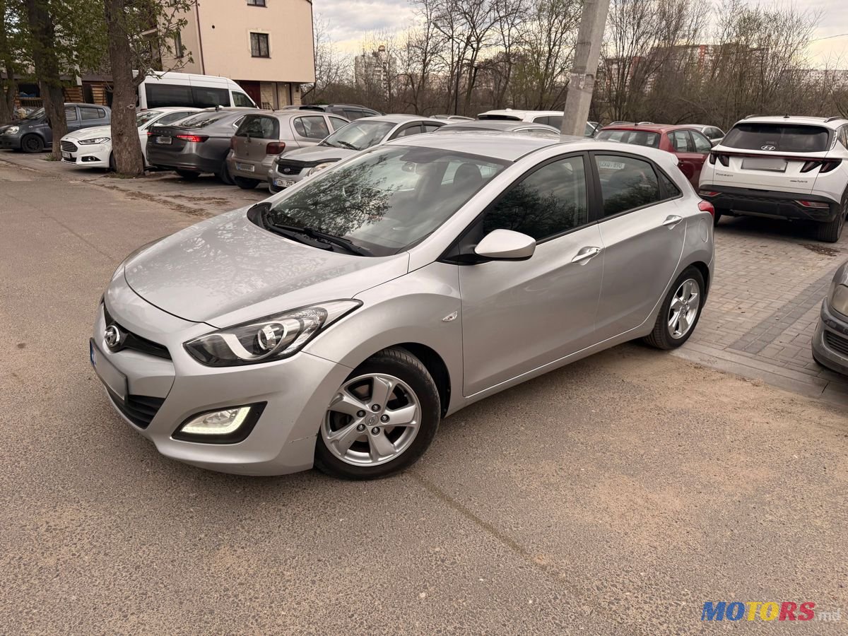 2013' Hyundai i30 photo #2