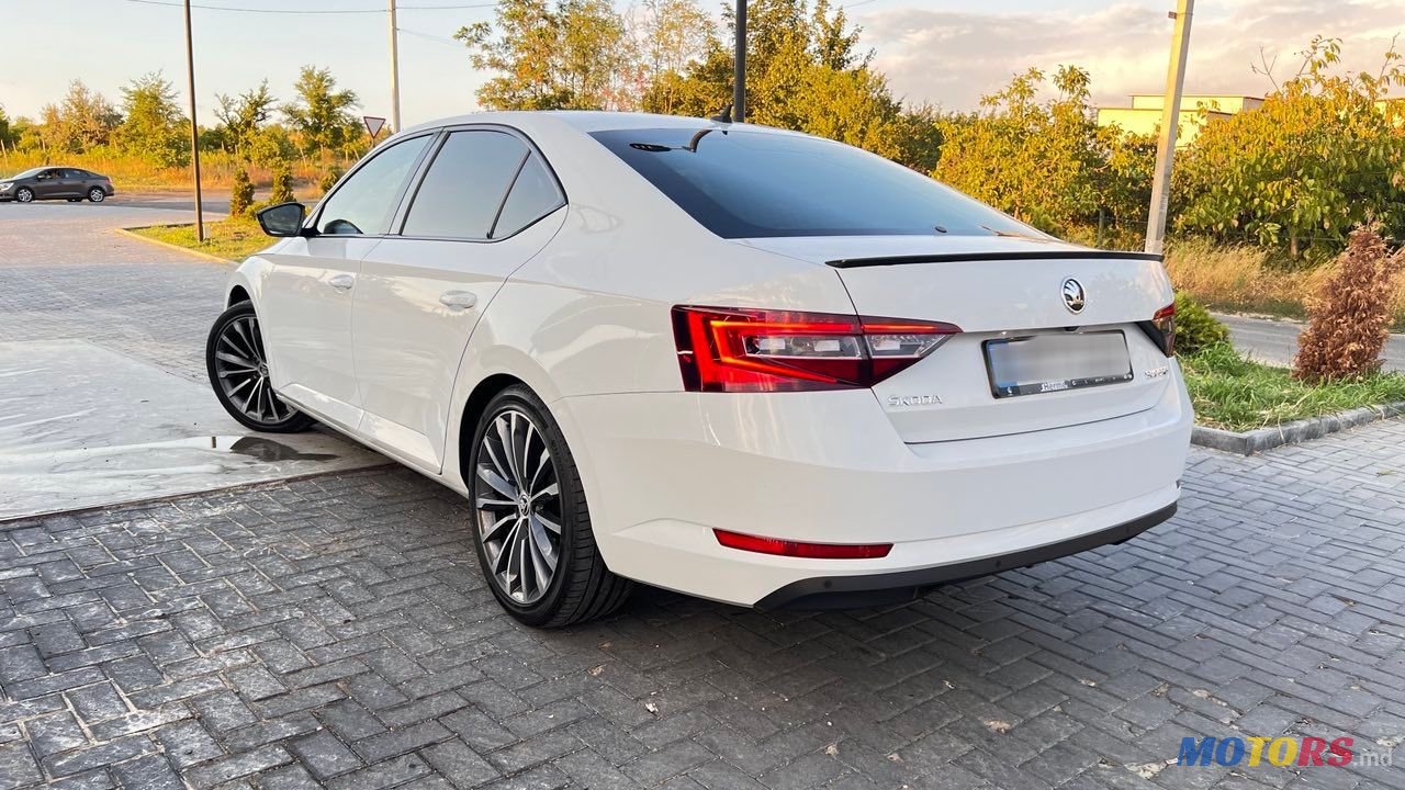 2018' Skoda Superb photo #4