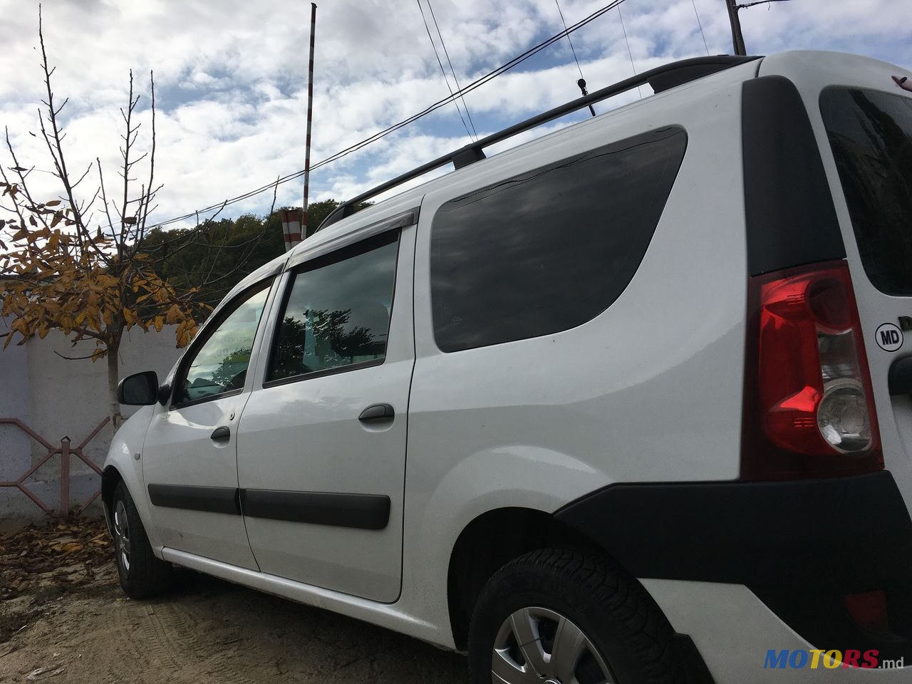 2008' Dacia Logan Mcv photo #3