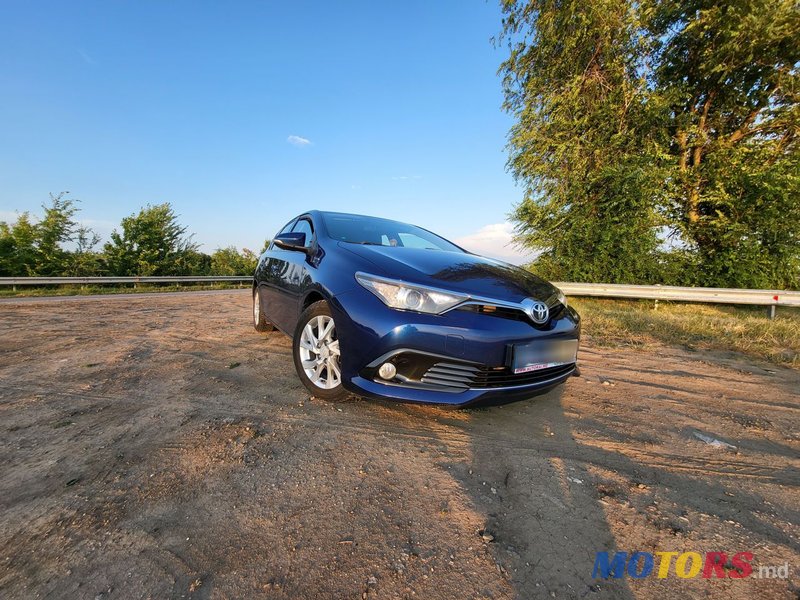 2016' Toyota Auris photo #1