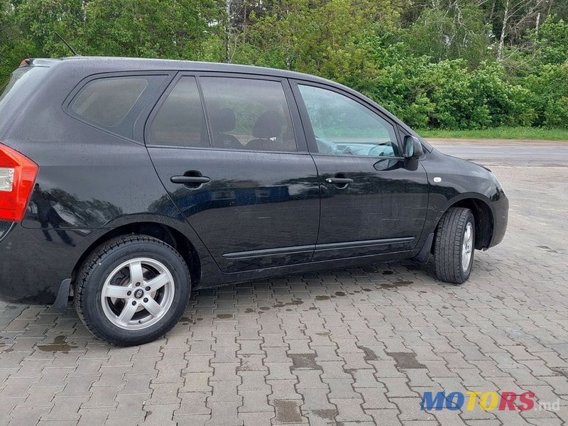 2007' Kia Carens photo #5