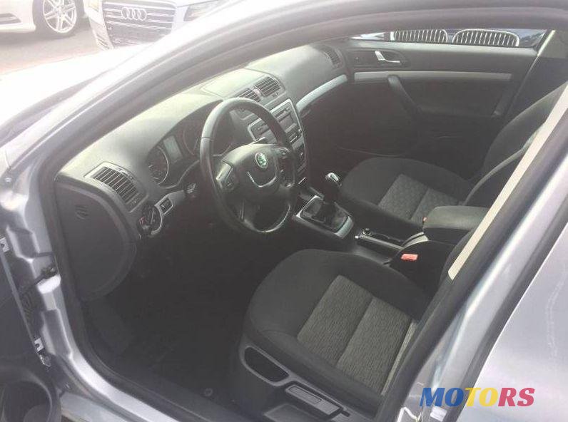 2011' Skoda Octavia photo #1