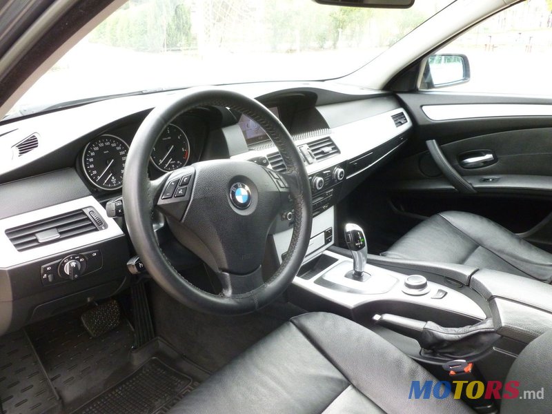 2007' BMW 5 Series photo #6