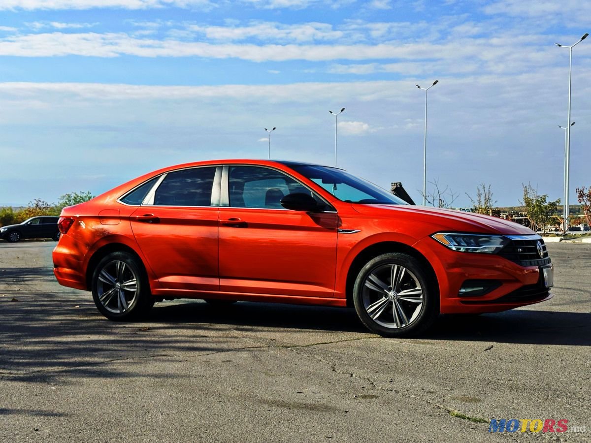2018' Volkswagen Jetta photo #3