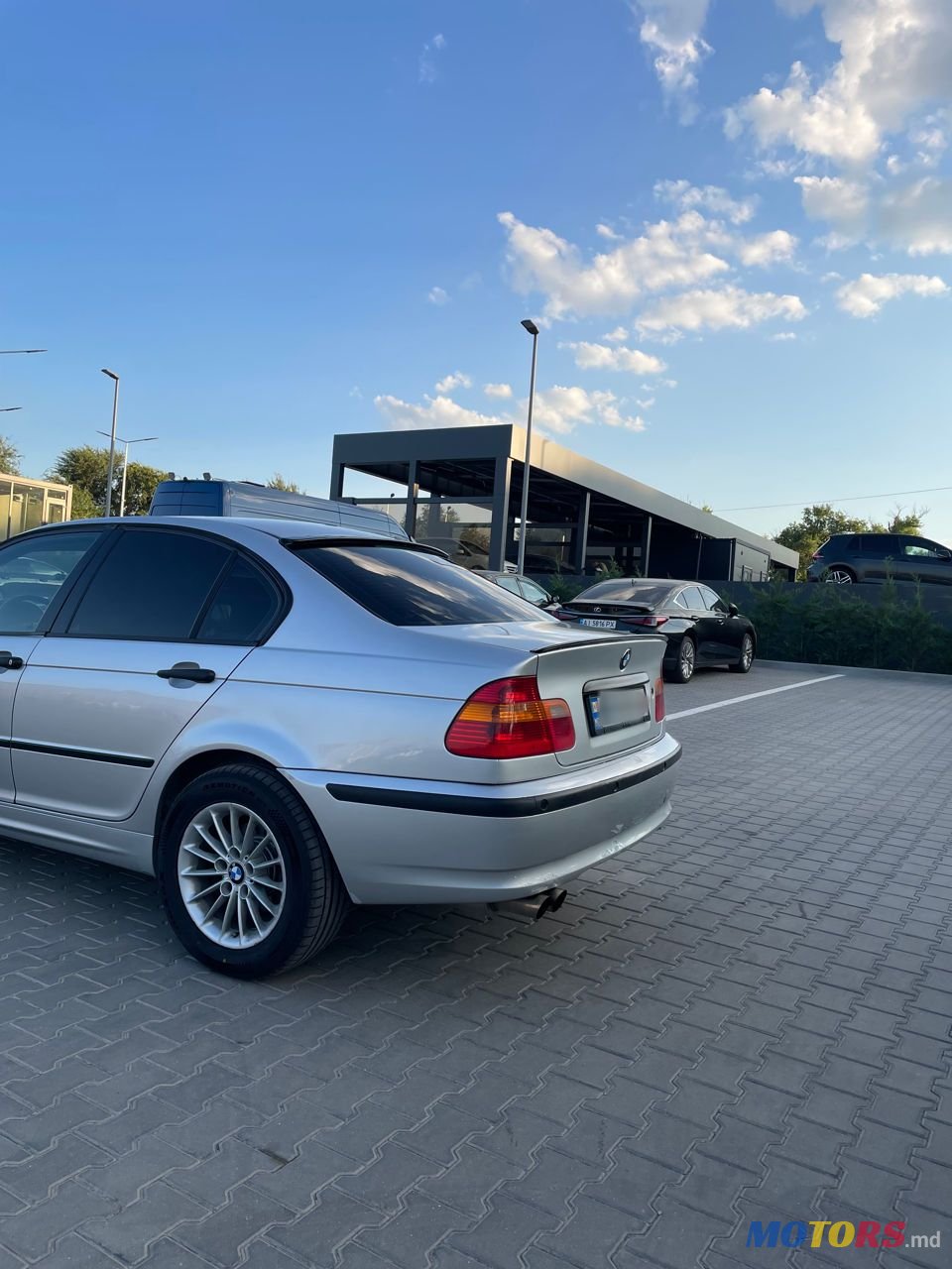 2004' BMW 3 Series photo #4