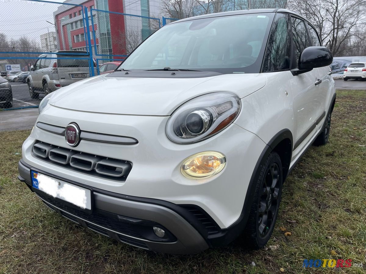 2017' Fiat 500L photo #2