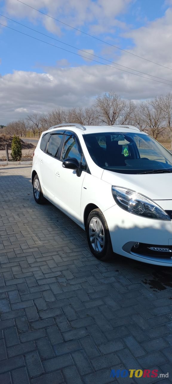 2016' Renault Grand Scenic photo #4