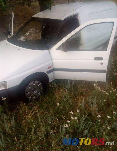 2000' Ford Escort photo #1