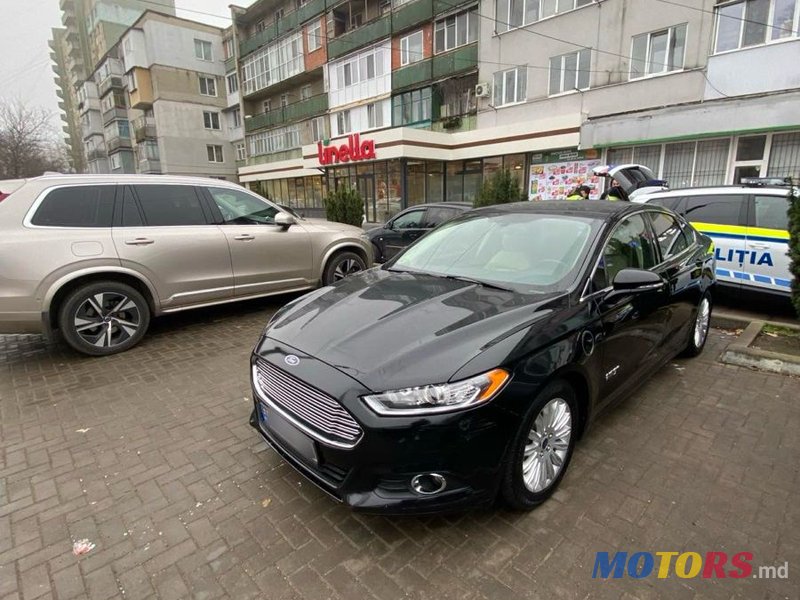 2015' Ford Fusion photo #2