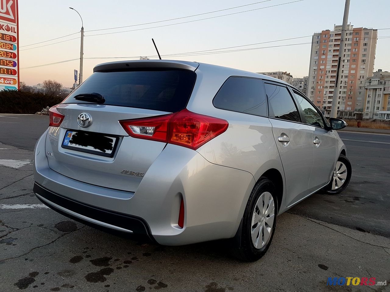 2014' Toyota Auris photo #6