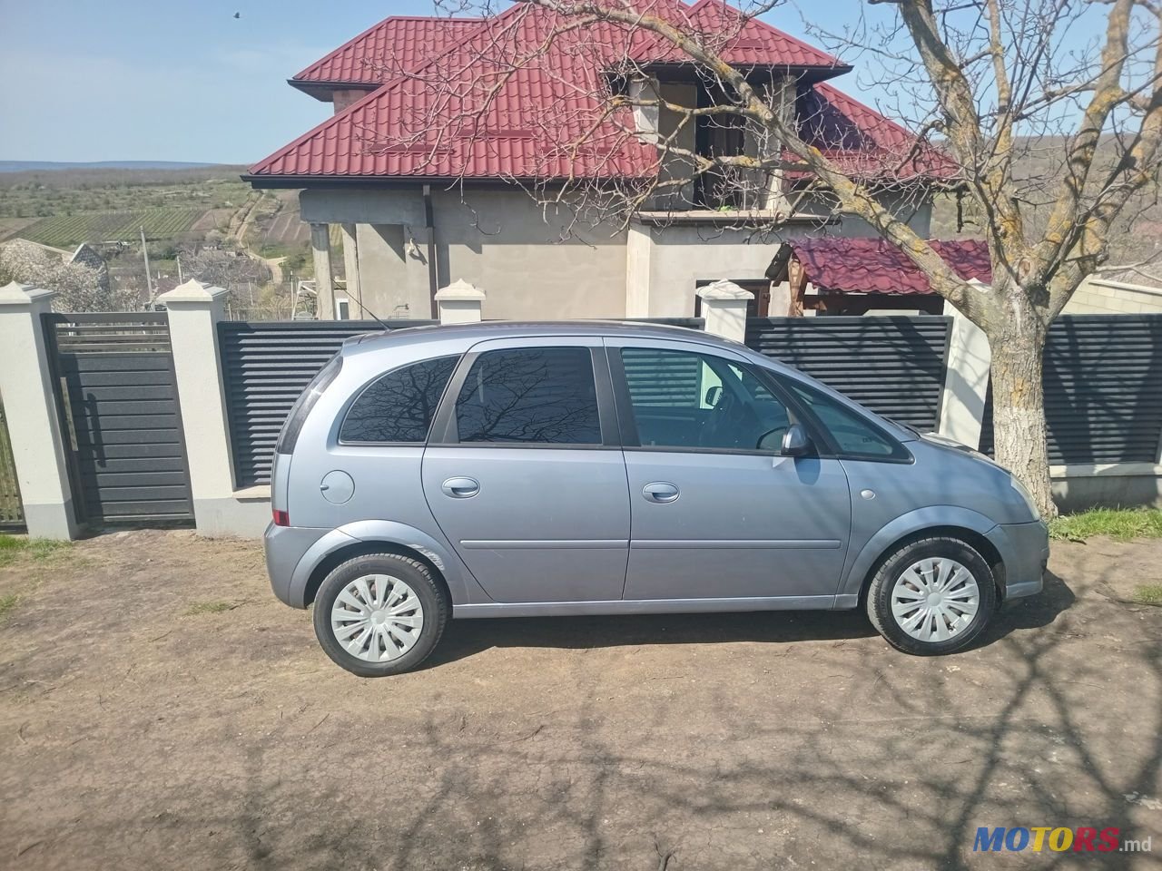 2010' Opel Meriva photo #1