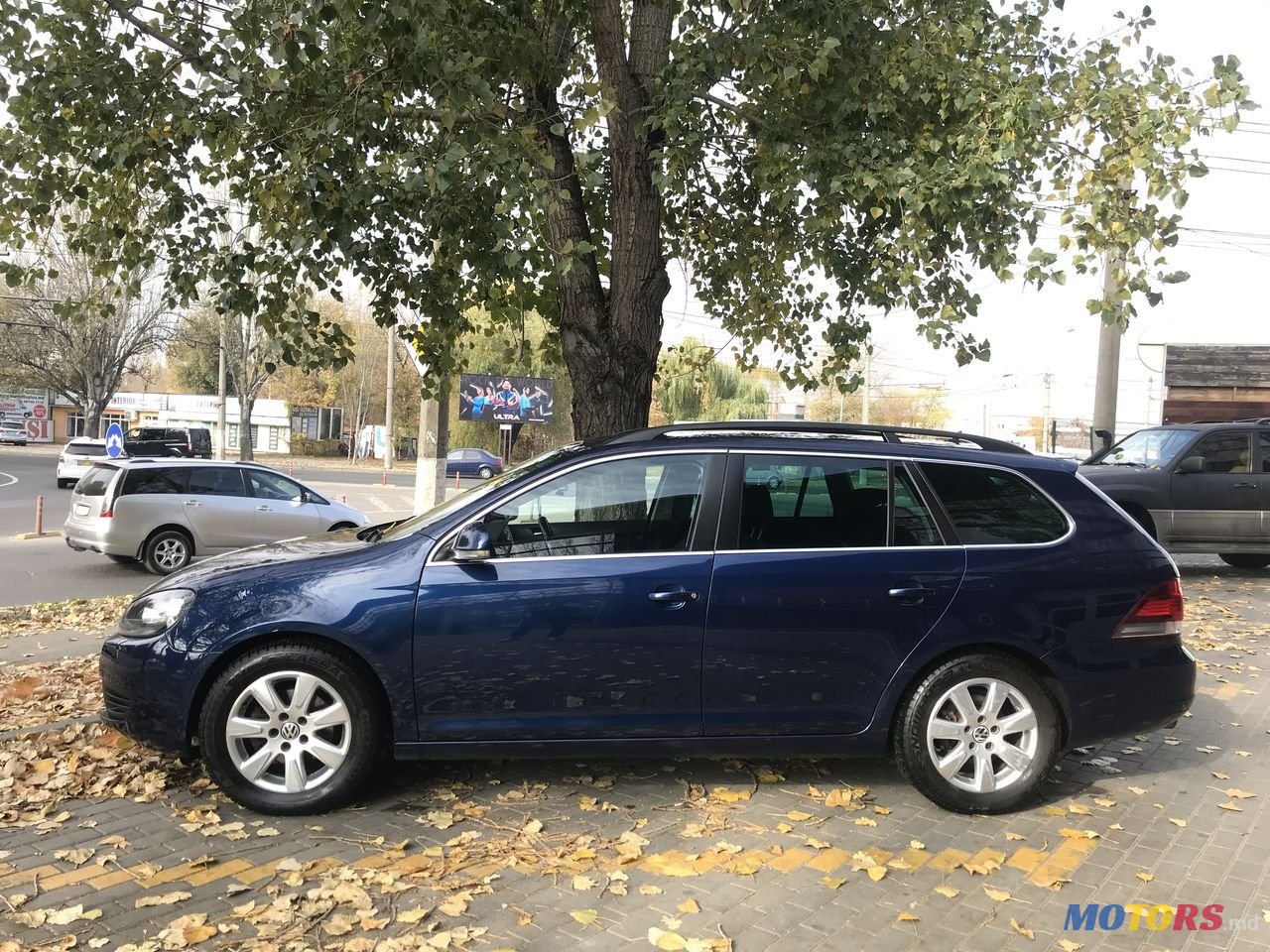 2010' Volkswagen Golf photo #4