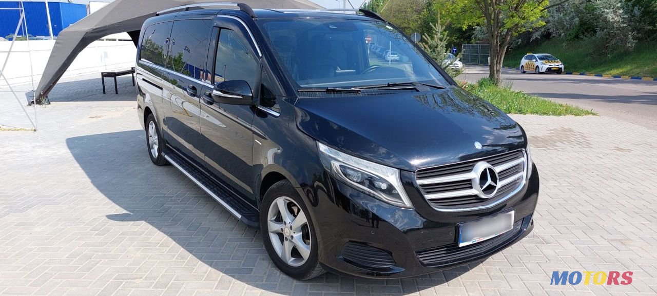 2016' Mercedes-Benz V-Class photo #5