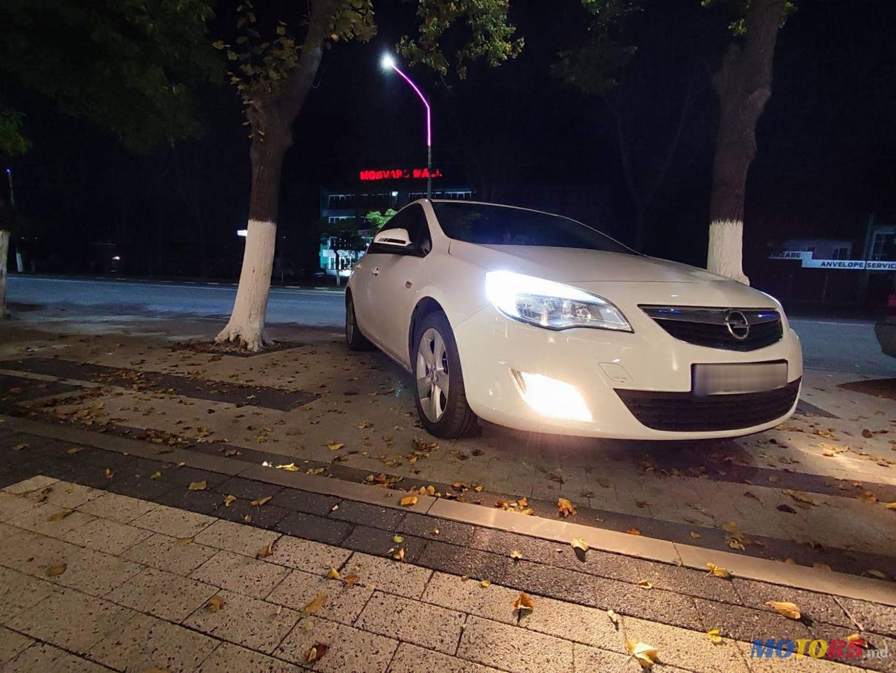 2010' Opel Astra photo #6