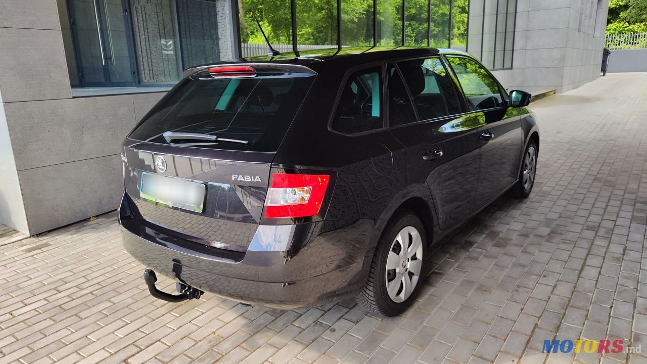 2016' Skoda Fabia photo #6