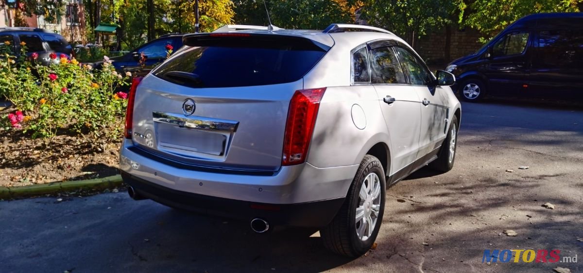 2011' Cadillac SRX photo #3