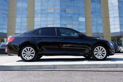 2022' Skoda Superb