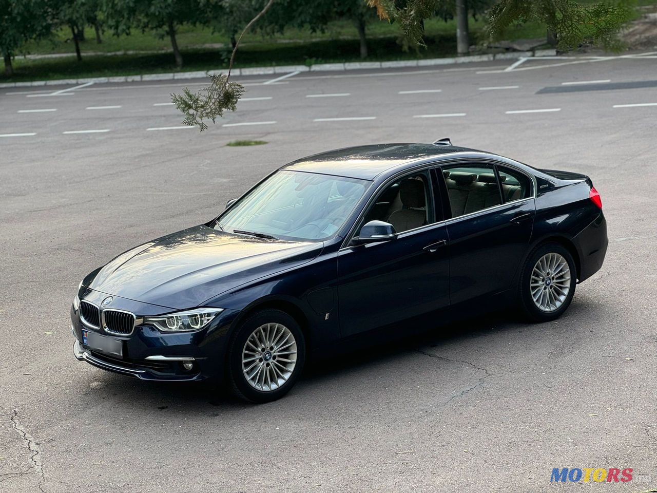 2017' BMW 3 Series photo #2