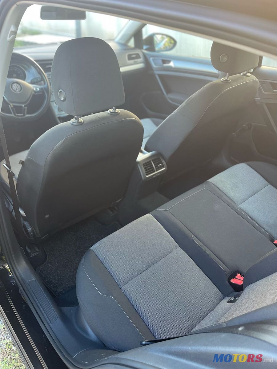 2013' Volkswagen Golf photo #3