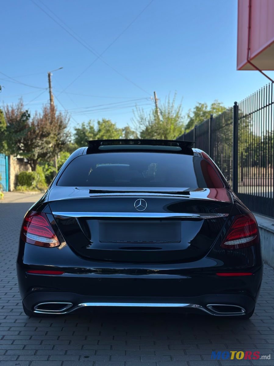 2020' Mercedes-Benz E-Class photo #6