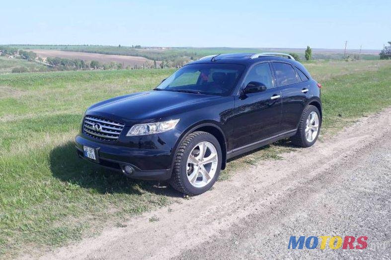 2004' Infiniti FX photo #1