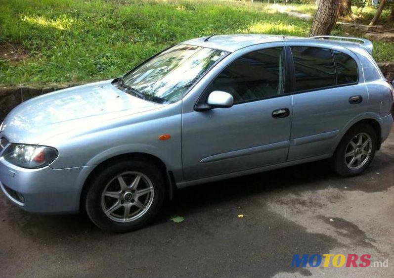 2005' Nissan Almera photo #1