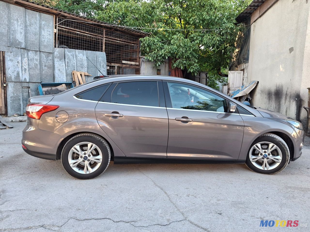 2012' Ford Focus photo #3