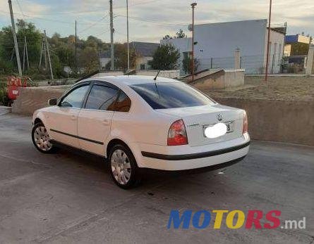 2003' Volkswagen Passat photo #1