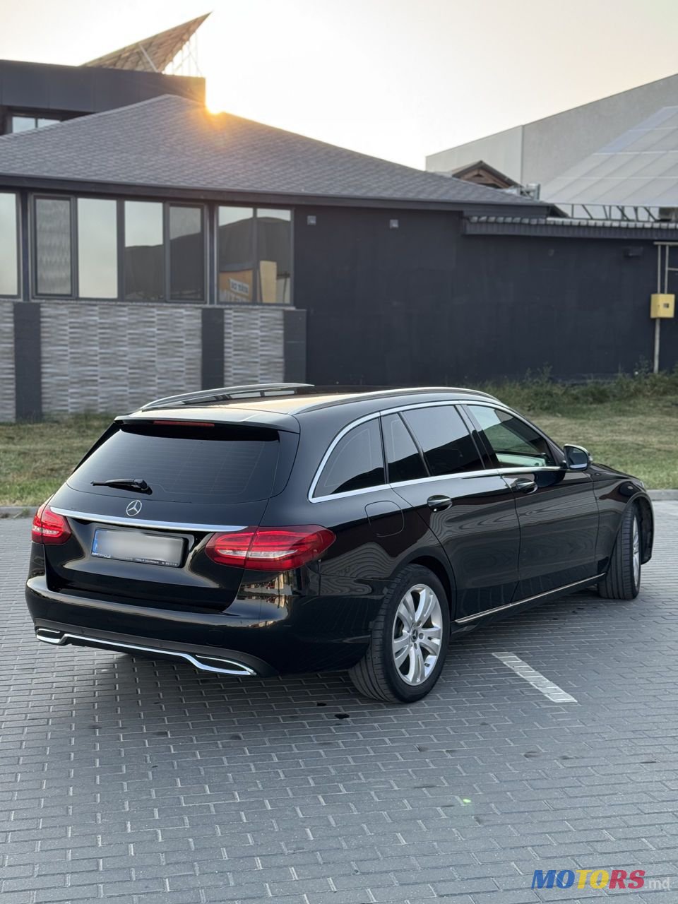 2016' Mercedes-Benz C-Class photo #5