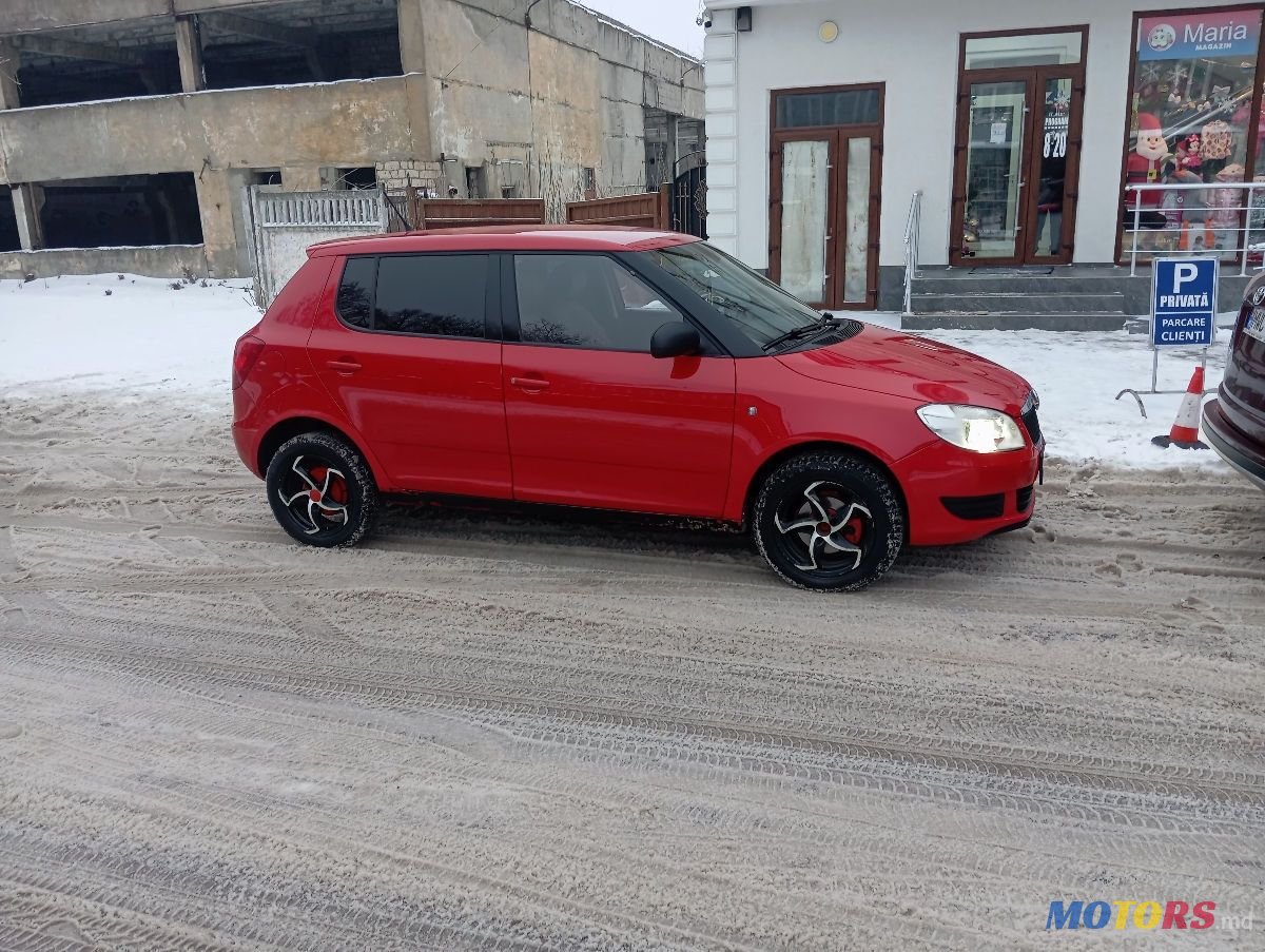 2013' Skoda Fabia photo #4